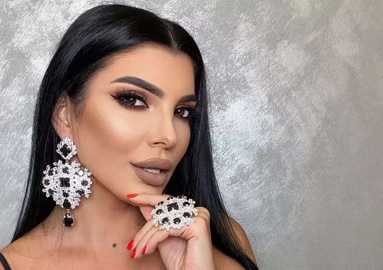 Andreea Tonciu, în lacrimi înainte de plecarea la „Survivor România” 2022 (2)