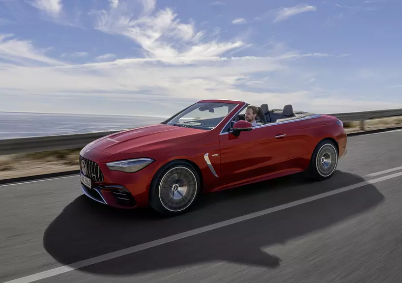 Das neue Mercedes-AMG CLE 53 4MATIC+ Cabriolet

The new Mercedes-AMG CLE 53 4MATIC+ Cabriolet