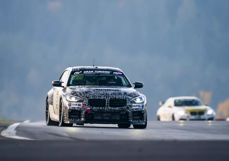 P90574232_highRes_nuerburgring-ger-18-
