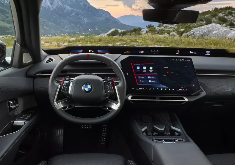 P90657768_highRes_the-new-bmw-m350-xdr