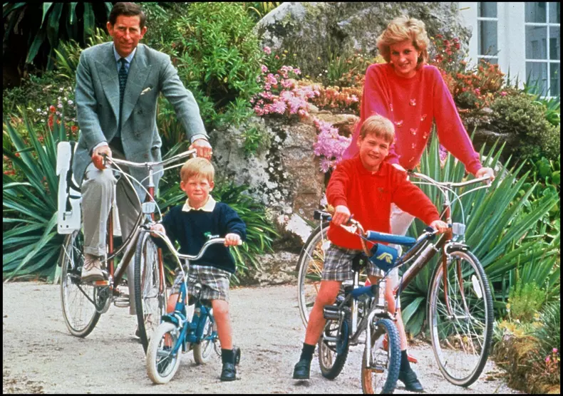 unde-isi-petrec-printul-william-si-kate-middleton-vacantele-cu-copiii.-care-sunt-destinatiile-lor-preferate-3