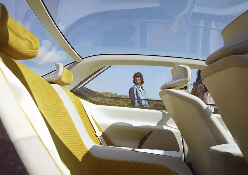 P90519768_highRes_bmw-vision-neue-klas