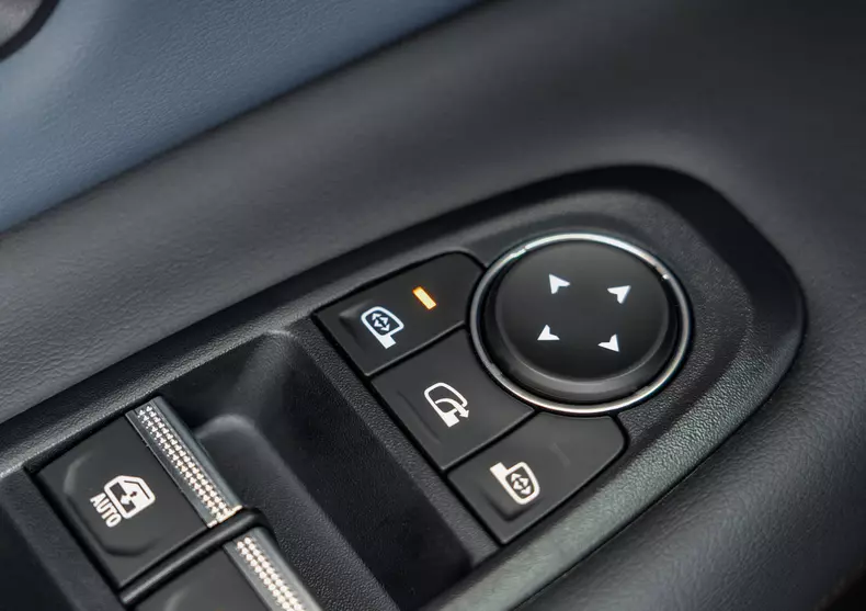 Nissan-Micra_EV-2026-HD-03cb6bd11bf23c3452acd5d22329578a97c43e3a6