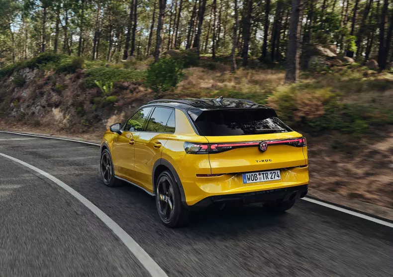 Volkswagen-T-Roc-2026-HD-de4b9bf51c096bf0aa48ed4f3130d21bb2e46df65