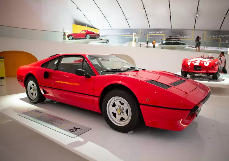 201_ultimatesupercar_0004