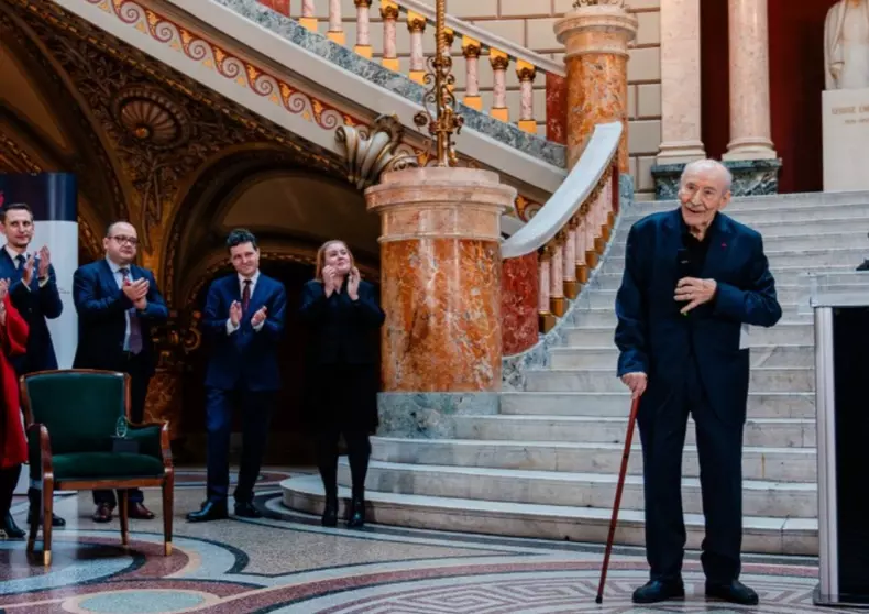 victor-rebengiuc40