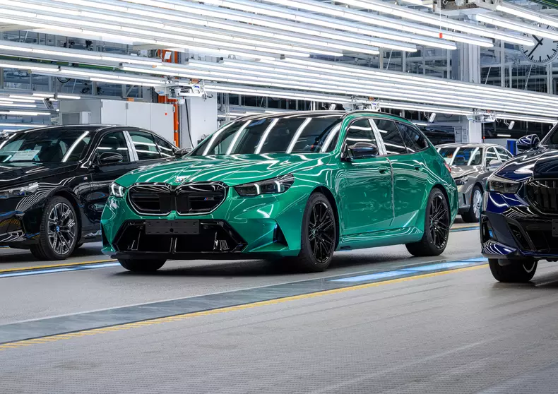 0577569_highRes_the-new-bmw-m5-touri