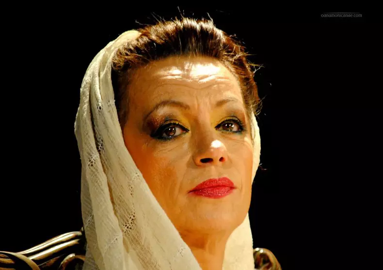 Adriana Trandafir mamă (1)
