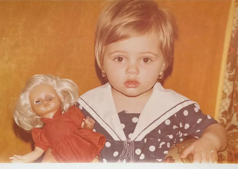 Andreea-Ibacka-imagini-rare-din-copilarie.-Cum-arata-sotia-lui-Cabral-cand-era-mica-5