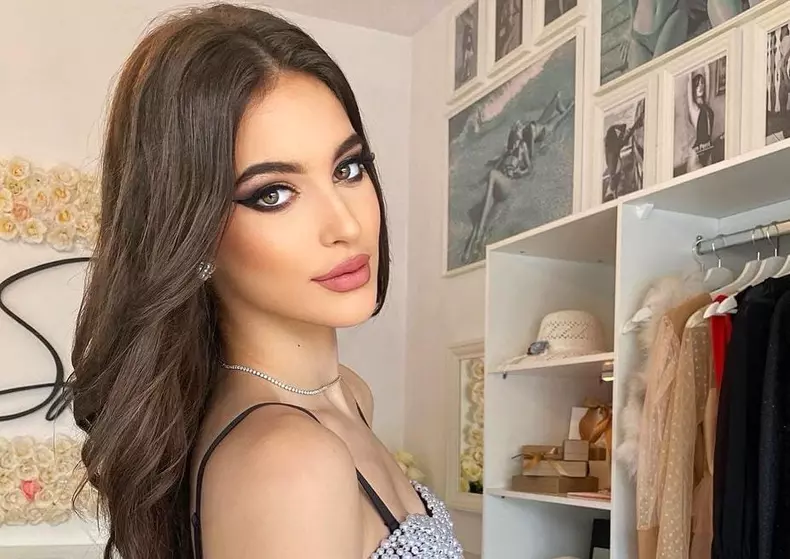 Cum a reușit Eva Zaharescu să o eclipseze pe Andreea Berecleanu la nunta lui Adrian Oianu. A întors toate privirile