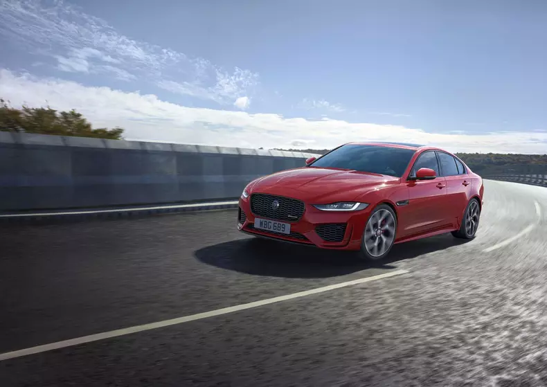 Jaguar XE facelift 018