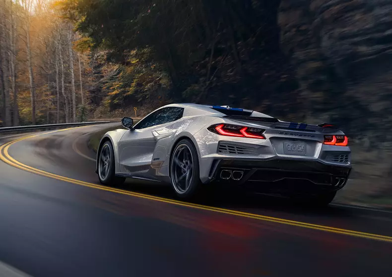 2024 Chevrolet Corvette E-Ray 3LZ