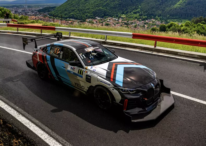 P90643759_highRes_bmw-i4-racing-poina-