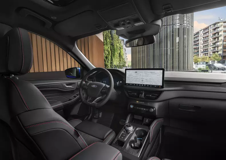 2023_FORD_KUGA_ST-LINE_06