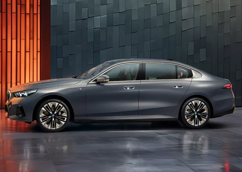 THE 5 Progressive layout2