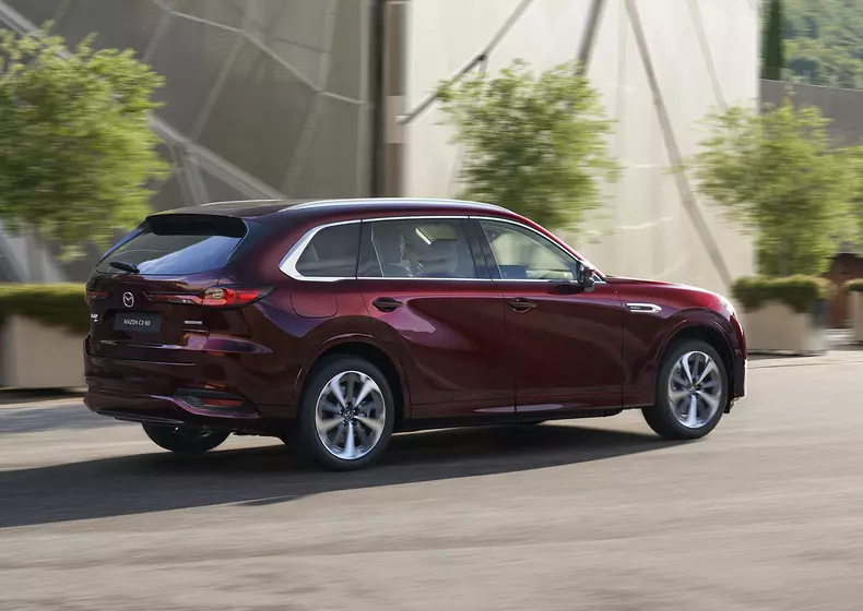 2024_mazda_cx-80_ar_act_7