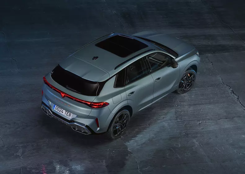 web_CUPRA-unveils-the-Terramar-the-new-hero-of-a-new-era_06_HQ