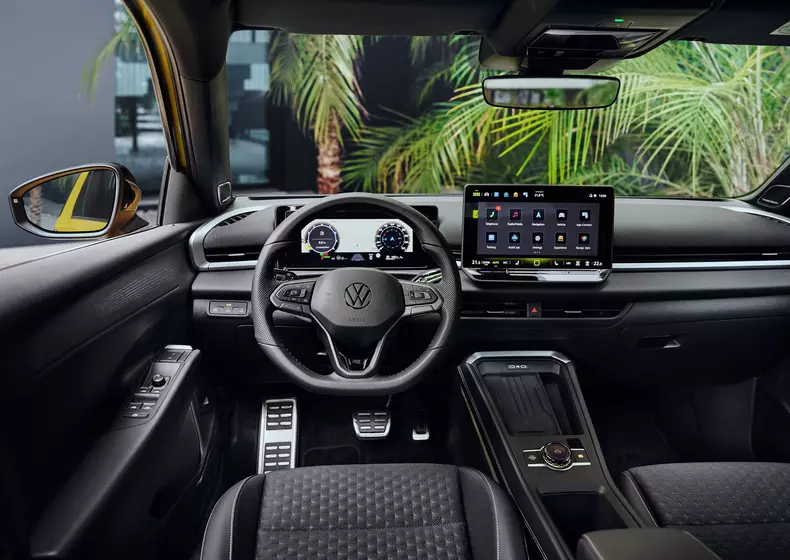 Volkswagen-T-Roc-2026-HD-0ec6b5d01c098e6cd1085aadbada44d932aa9af66