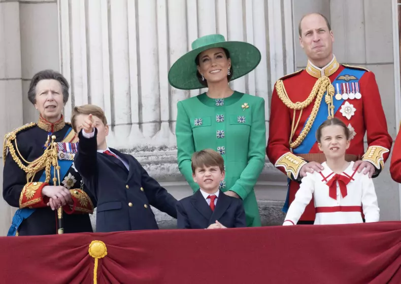 Prințul Louis, pus pe șotii! De ce a ajuns nepotul regelui Charles în centrul atenției în timpul paradei Trooping the Colour