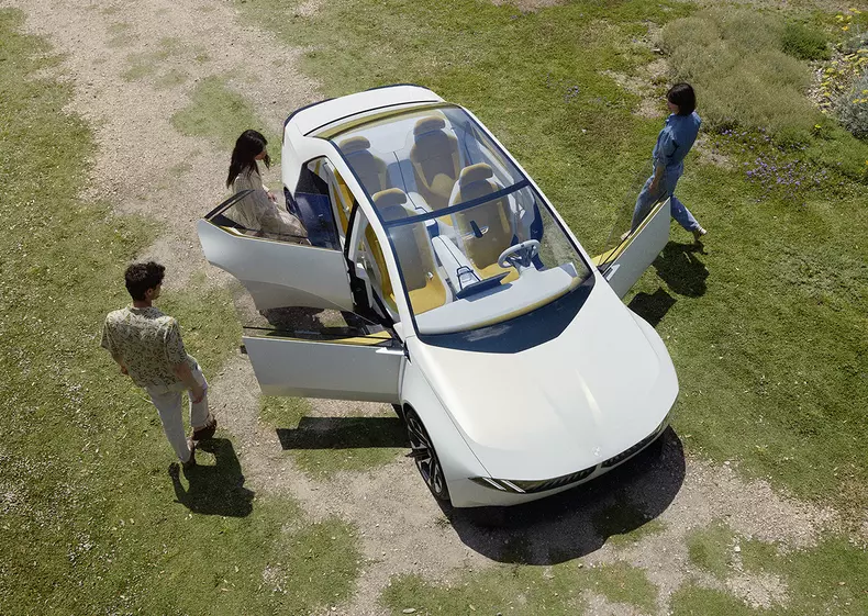 P90519756_highRes_bmw-vision-neue-klas