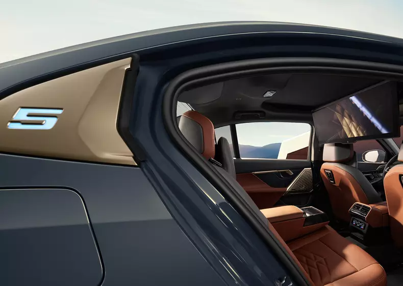 THE 5 Progressive layout2