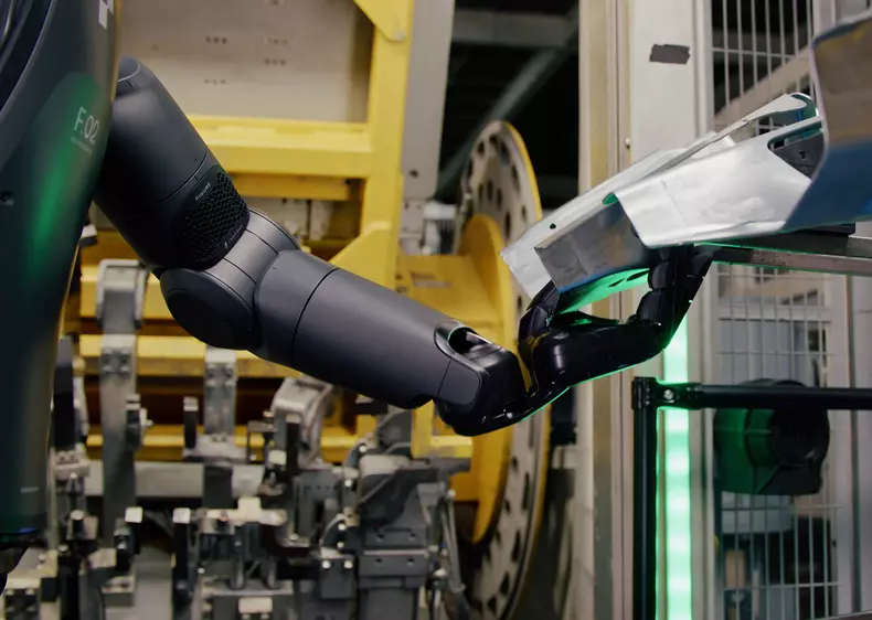 P90563508_highRes_figure02-bmw-group-p