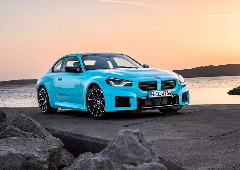 BMW-M2_with_M_xDrive-2027-HD-d3d9b8471c4cbdcc5aa7c15e736e0049f8a506ada
