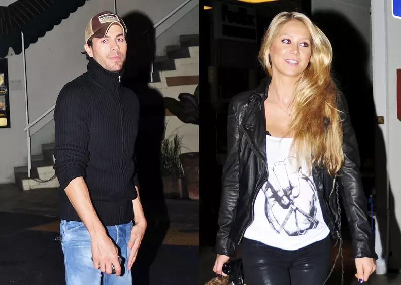 Anna Kournikova And Enrique Iglesias Leave Dinner