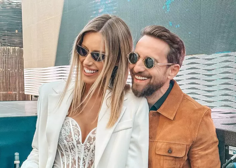 Dani Oțil și Gabriela Prisăcariu se pregătesc pentru nuntă (1)