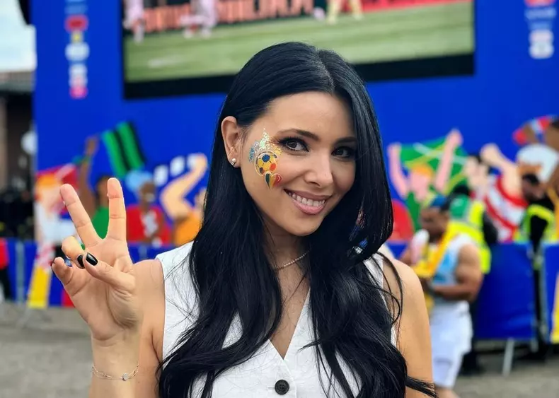 Corina-Caragea-2