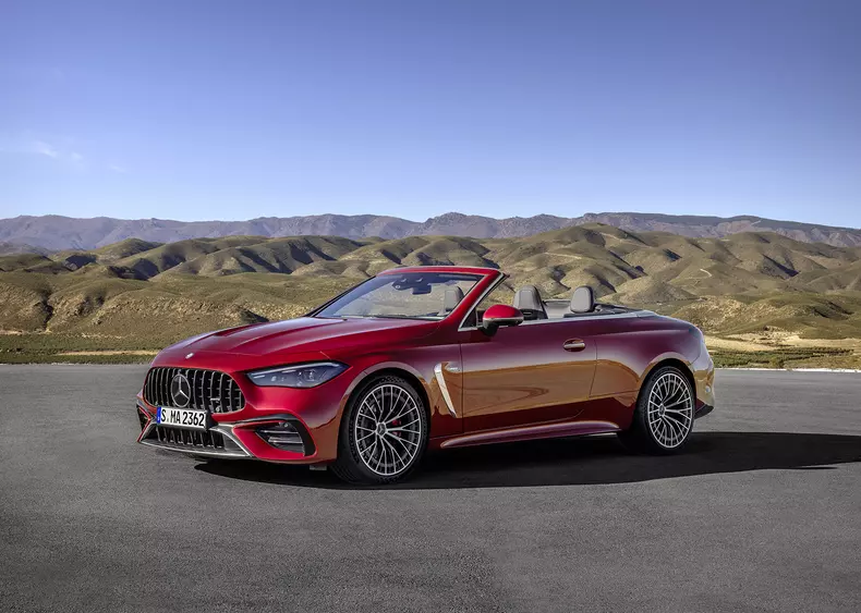 Das neue Mercedes-AMG CLE 53 4MATIC+ Cabriolet

The new Mercedes-AMG CLE 53 4MATIC+ Cabriolet