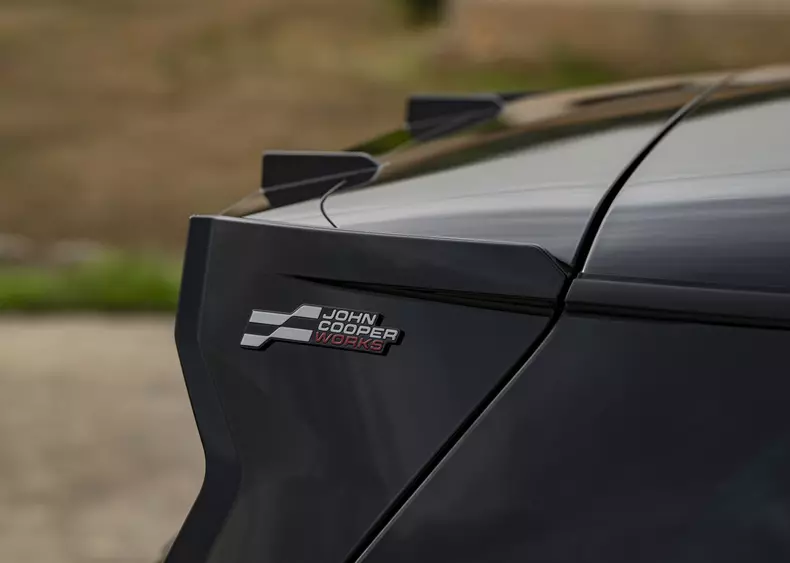 P90571685_highRes_the-mini-john-cooper