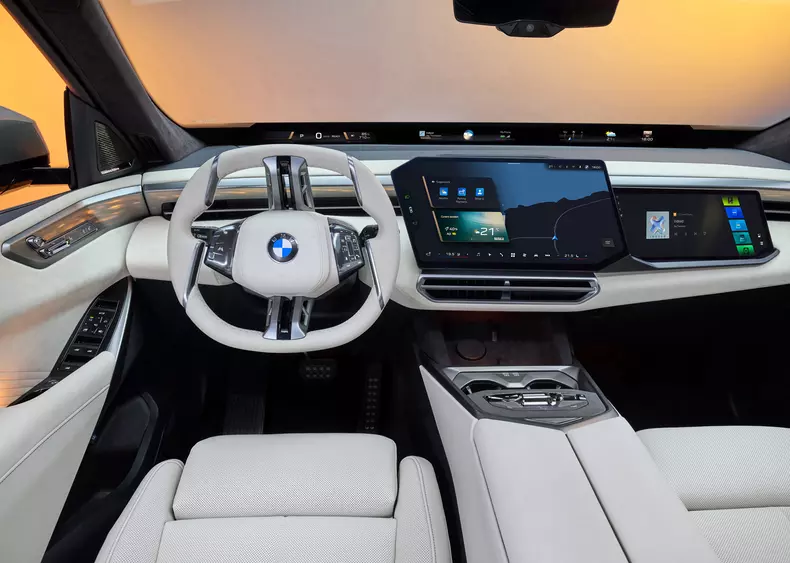 P90646056_highRes_bmw-ix5-60-xdrive-06