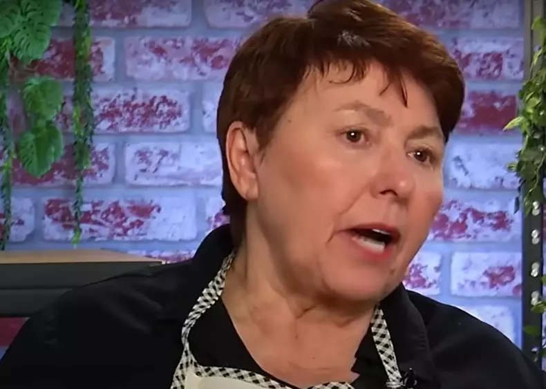 cine-este-lina-chirila-2