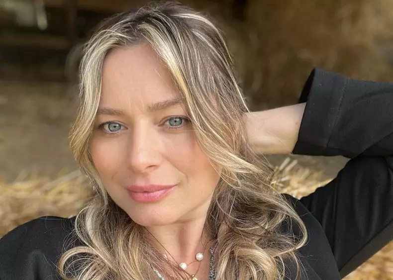 a-nascut-laura-cosoi-ce-nume-a-ales-pentru-fiica-ei_1_1_size20