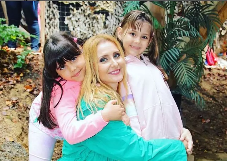 alina-sorescu-fetite - Copy