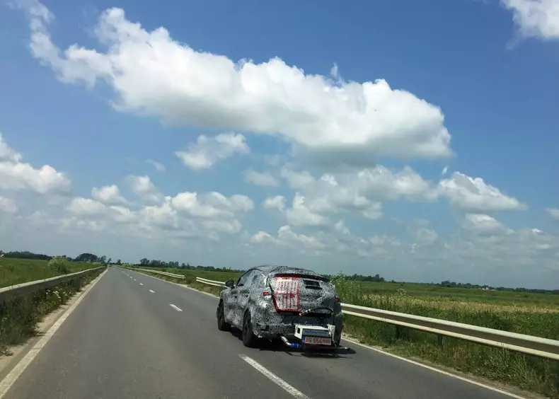 SUV-coupé Dacia Renault Arkana foto EXCLUSIV AUTO BILD ROMANIA 11