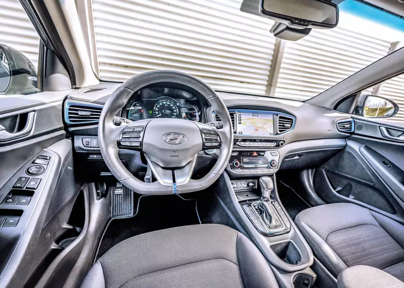 220314_OTA5389_AB_Hyundai-Ionic-Hybrid_04.22cOlaf-TammFOTO