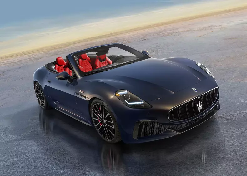 web_Maserati_GranCabrio_Trofeo_01
