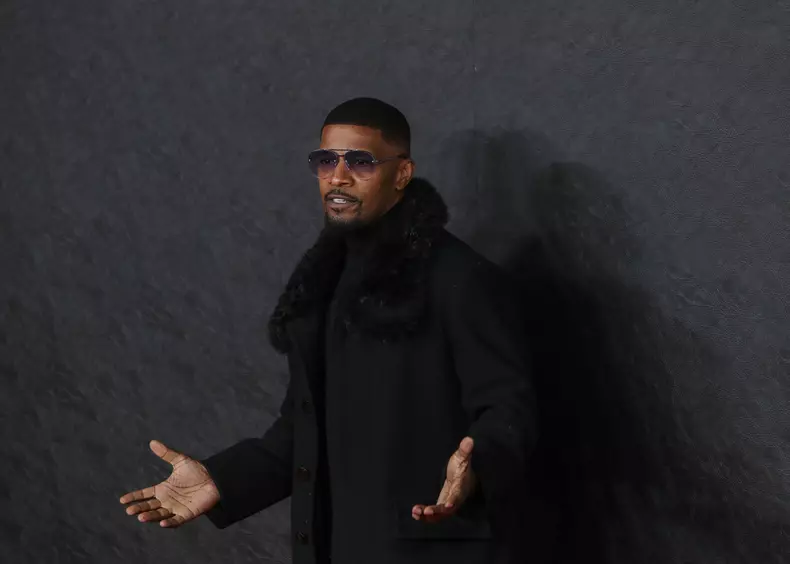 European preJamie Foxx rupe tăcerea. Actorul a ajuns la spital, după o „urgență medicală gravă”. Ce le-a transmis fanilormiere of 'Creed III'