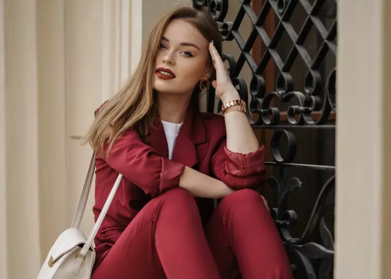 Lorena-Serban-influencer-din-România-1024x731