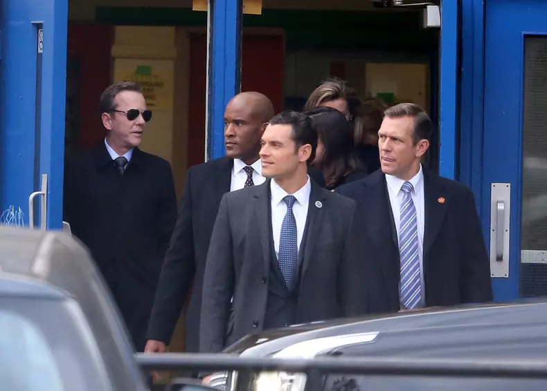 Kiefer Sutherland & Natascha McElhone on set filming "Designated Survivor" in Toronto