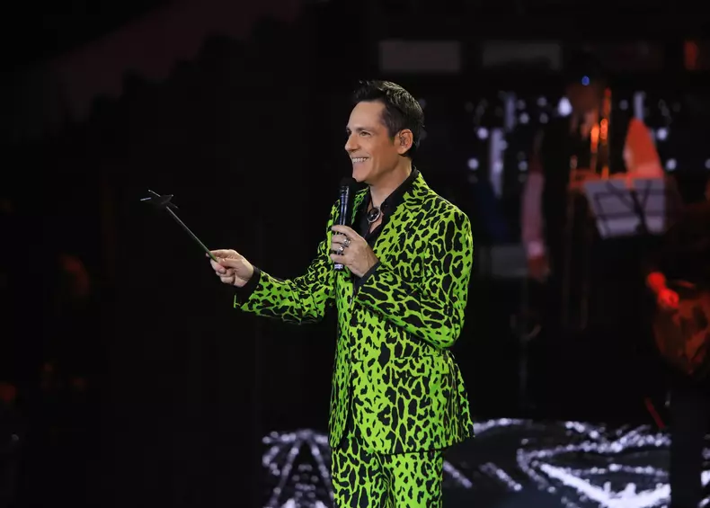 Stefan-Banica-Concert-extraordinar-de-Craciun-2021-la-Antena-1-10