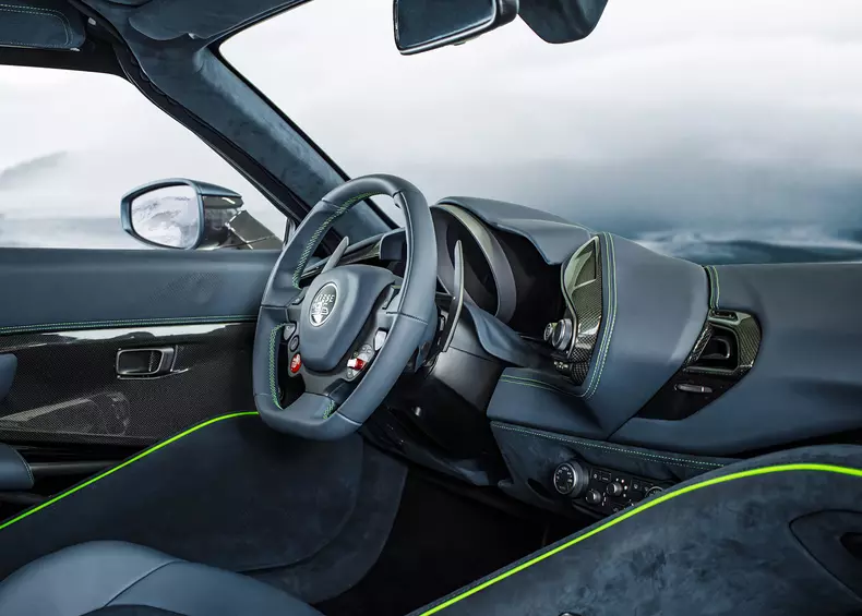 Arese_RH95_Grigio_Artico_14_Interior