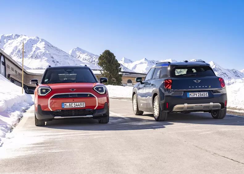 P90625635_highRes_mini-aceman-se-11-20