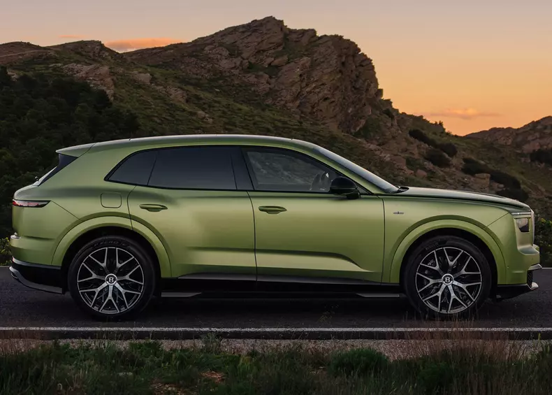 Bentley-Torcal-2028-HD-a1edb0581c74de4d9daacb0edbff30906fc281536