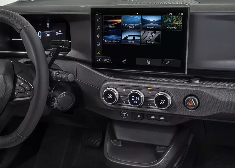 Nissan-Pixo-2027-HD-ad0527ac1c747d4b105f016d0cee51c7a7c7b445d