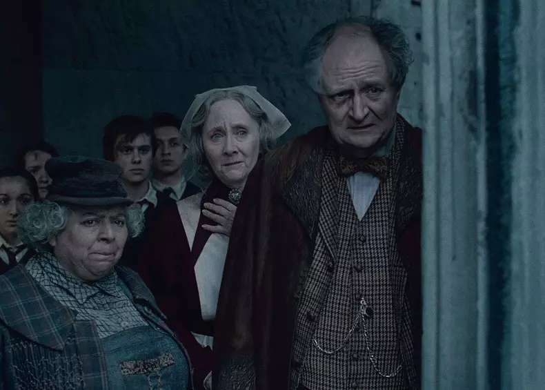 HARRY POTTER AND THE DEATHLY HALLOWS - PART 2