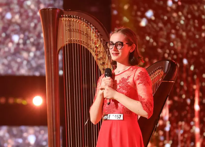 Daria Batschi de la Românii au talent