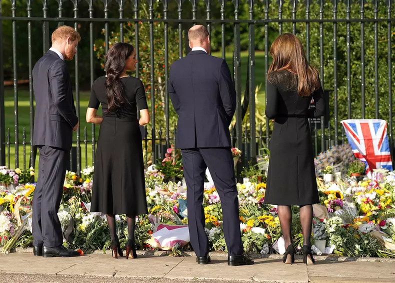 Gestul surprinzător făcut de o adolescentă față de Meghan Markle, la Castelul Windsor